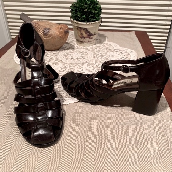 Enzo Angiolini Vintage Fisherman Stack Heel Sandals/Shoes - Picture 2 of 5
